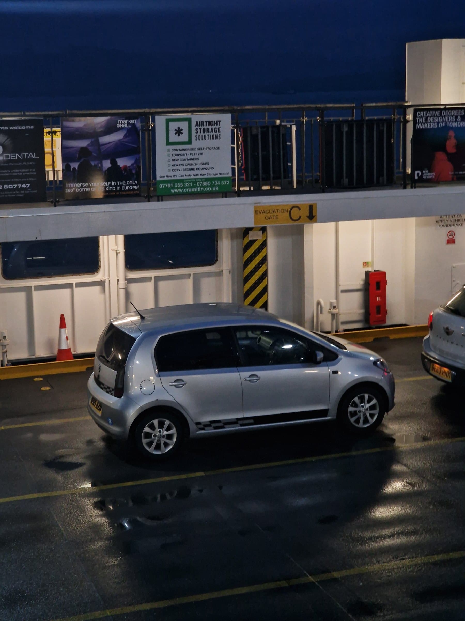 Citigo, cover photo